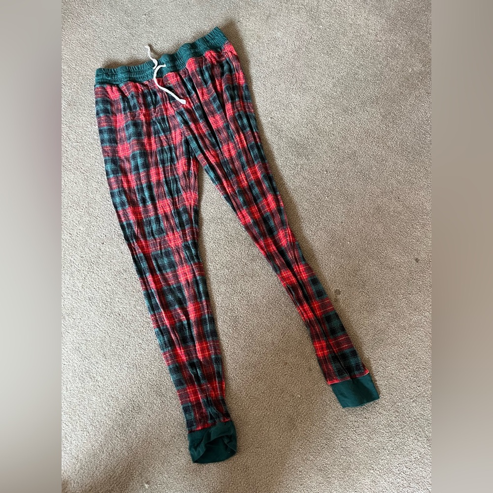 ❤️💚 Little Sleepies pajama bottoms in Fireside Holiday Green and Red Plaid 💚❤️